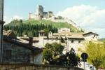 http://images.google.com/images?q=tbn:-ObhPtgquJIJ:cs.anu.edu.au/~James.Popple/photographs/gallery-09/4x6/assisi-1994.jpg